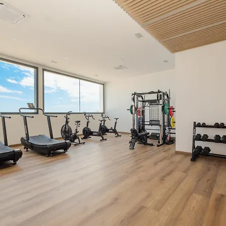 Modern Apartment, With Large Terrace And Panoramic Sea Views, In Fuengirola *